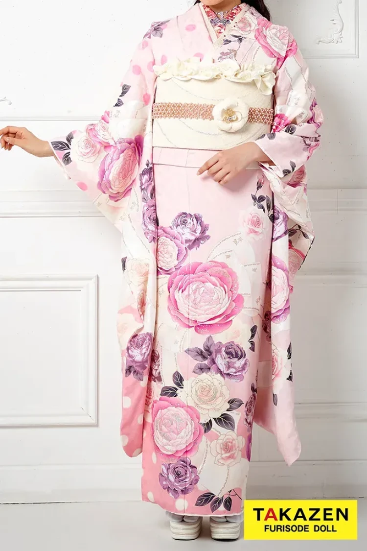 東京　表参道　成人式　振袖　振袖レンタル　エレガント　大人っぽい振袖　白地　金のバラ　立体バラ　目立つ　ピンク　かわいい