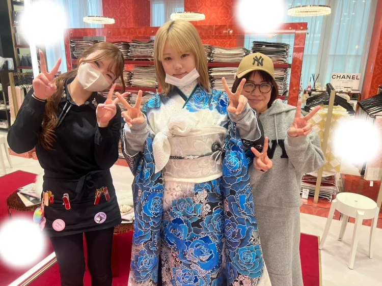 成人式　振袖レンタル　キラキラ　モード　青　派手