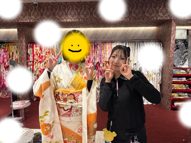 振袖レンタル　東京　表参道　かわいい　古典　暖色　かわいい　　イマドキ　被りたくない