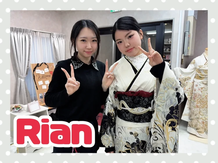 振袖　レンタル　奈良　帯　可愛い　アレンジ　華やか　綺麗　モード　白/黒/ゴールド(金色)　バラ柄　ギャル系　派手　カッコイイ振袖　グラマラス　豪華　被らない　聖菜【通販可】32114　奈良　橿原　木津川　生駒　天理