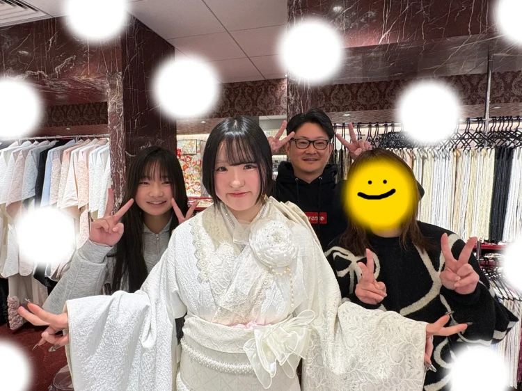 振袖レンタル　東京　表参道　かわいい　おしゃれ　個性派　かわいい　オールホワイト　イマドキ　被りたくない