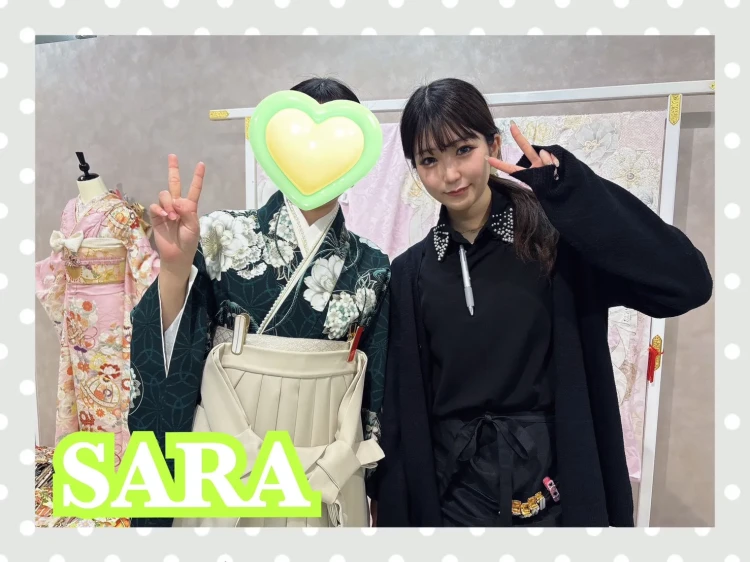 古典柄袴を可愛く着こなしているお客様の様子