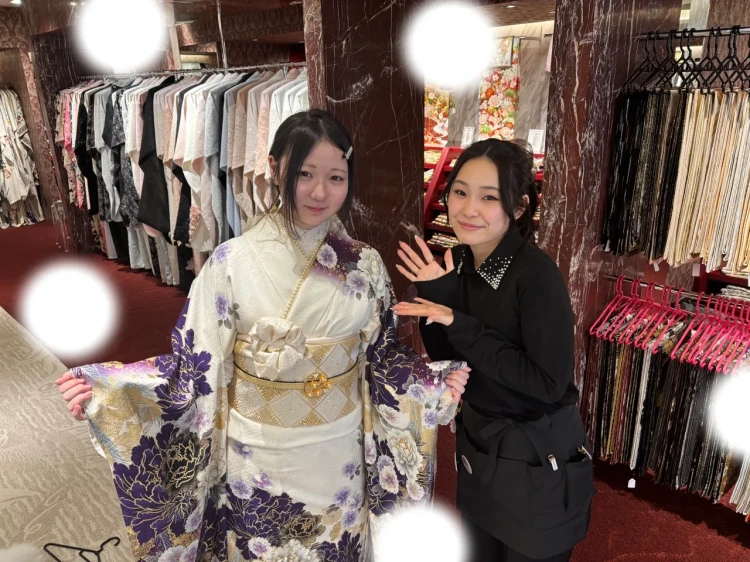 振袖レンタル　東京　表参道　かわいい　おしゃれ　個性派　かわいい　　イマドキ　被りたくない