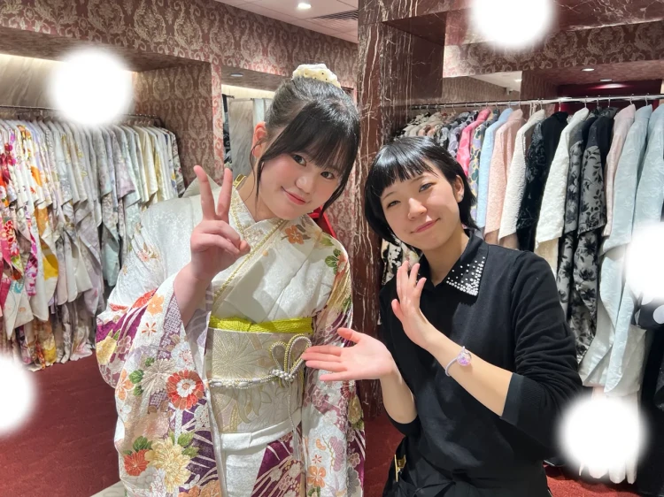 振袖レンタル　東京　表参道　かわいい　おしゃれ　個性派　かわいい　かっこいい　くすみ　イマドキ　ミントグリーン　被りたくない