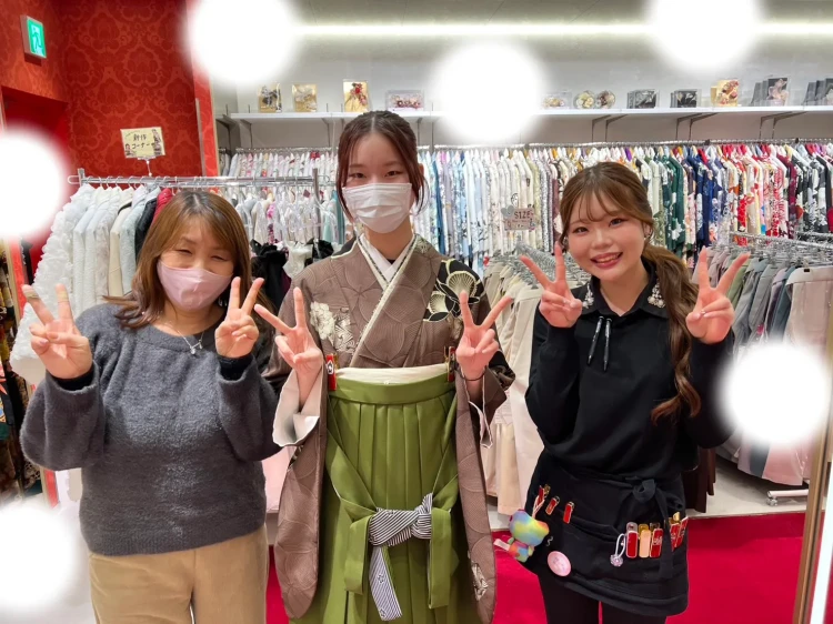 成人式　前撮り　梅田　袴　卒業式　かわいい　くすみカラー