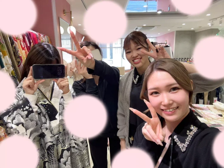 TAKAZEN姫路店　姫路市　成人式　卒業式　袴　振袖　イマドキ振袖　キラキラ　モード　黒銀　黒シルバー　鯉振袖　いかつい振袖姫路　赤穂市振袖レンタル　赤穂市成人式　2027年成人式　振袖お揃いコーデ　