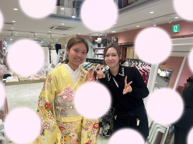 TAKAZEN姫路店で持ち込みショット。2026姫路市で成人ママ振で後撮りのお客様。小物をイマドキ風にコーデ