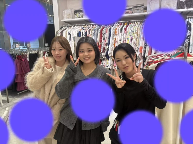 TAKAZEN神戸旧居留地店　卒業式　袴単品レンタル　カワイイ　イマドキ　黒色袴　袴選びはTAKAZEN