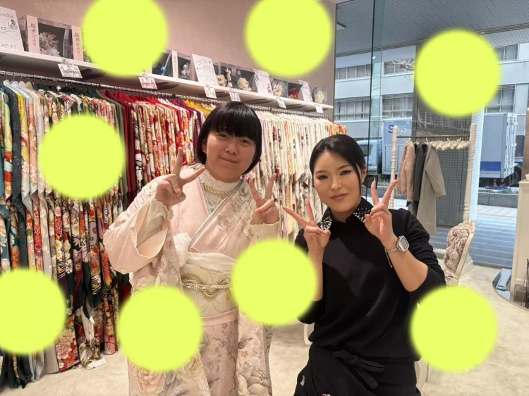 TAKAZEN神戸旧居留地　コスメカラー　ピンク　レース　イマドキで可愛い