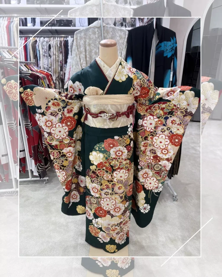 深緑色・大人っぽい古典柄お振袖をお探しの方はTAKAZEN神戸旧居留地店