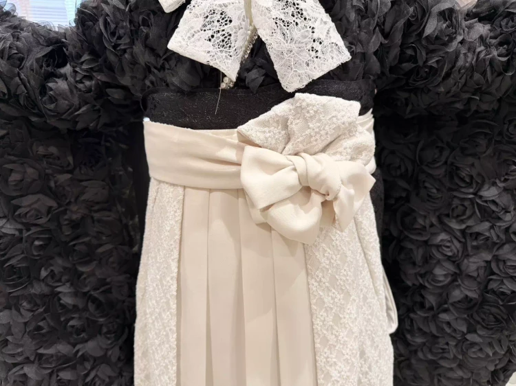 TAKAZEN姫路店　姫路市　加古川市　卒業式　袴レンタル　立体花　新作袴　卒業式袴レンタル