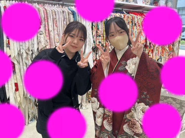 TAKAZEN神戸旧居留地店　成人式　振袖レンタル　カワイイ　イマドキ　エンジ色　赤色　ジルスチュアート