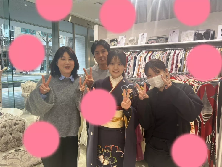 TAKAZEN紺色のお持ち込み振袖でお写真プラン　古典柄　2027年成人の姫ちゃんのご紹介