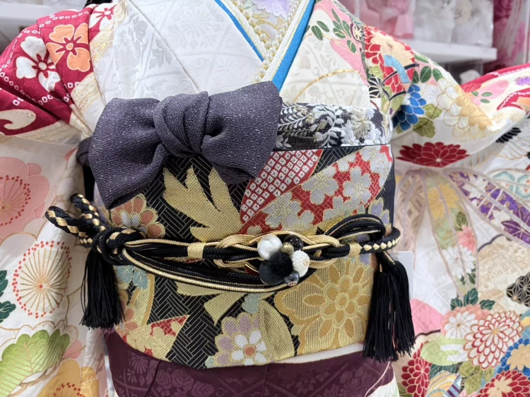TAKAZEN姫路店　振袖　成人式　古典柄　大人っぽい　王道　おしゃれカワイイ