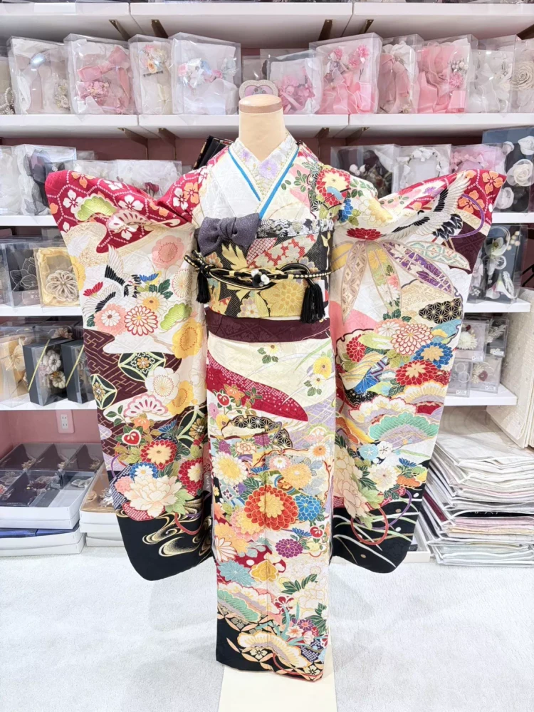 TAKAZEN姫路店　振袖　成人式　古典柄　大人っぽい　王道　おしゃれカワイイ