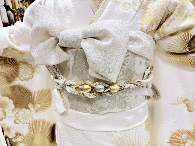 TAKAZEN姫路店　姫路市　成人式　振袖　くすみ　古典柄　おしゃれ