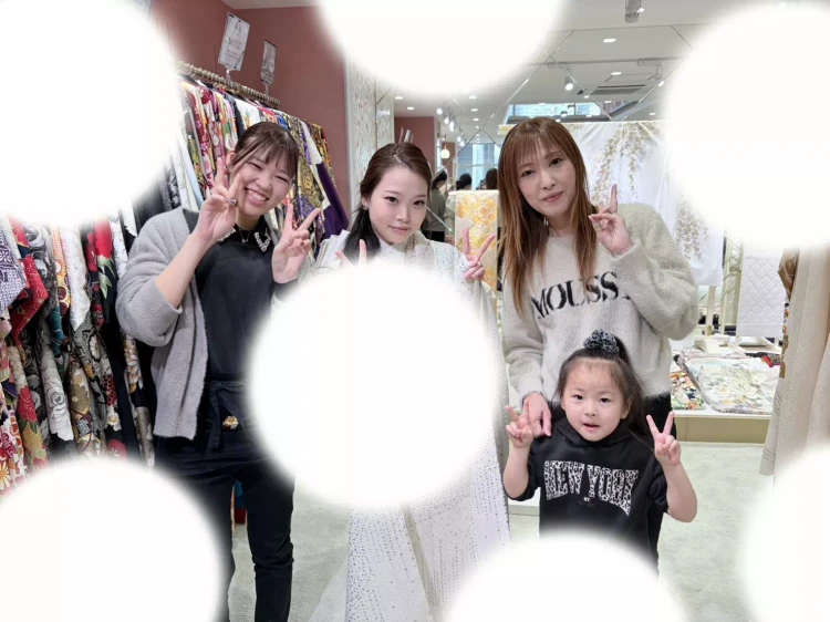 TAKAZEN姫路店　振袖　成人式　きらきら振袖　レトロ　大人っぽい