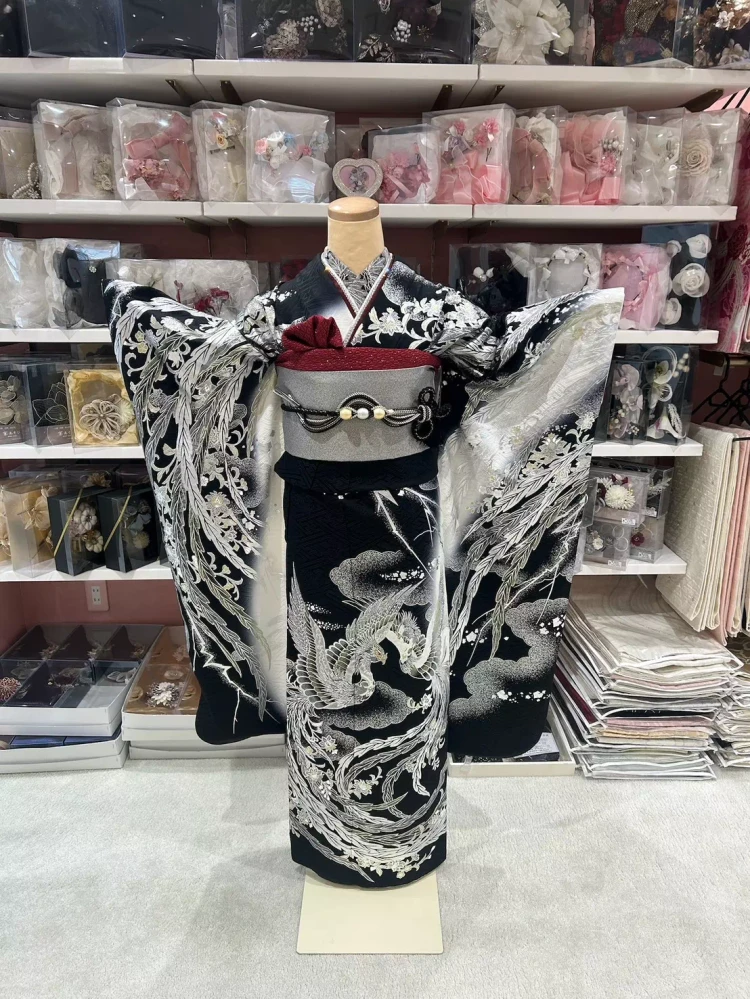 TAKAZEN姫路店　姫路市　成人式　卒業式　袴　振袖　イマドキ振袖　キラキラ　モード　ギャル　渋い振袖　鳳凰振袖　日本振袖　カッコイイ振袖　スワロフスキー振袖