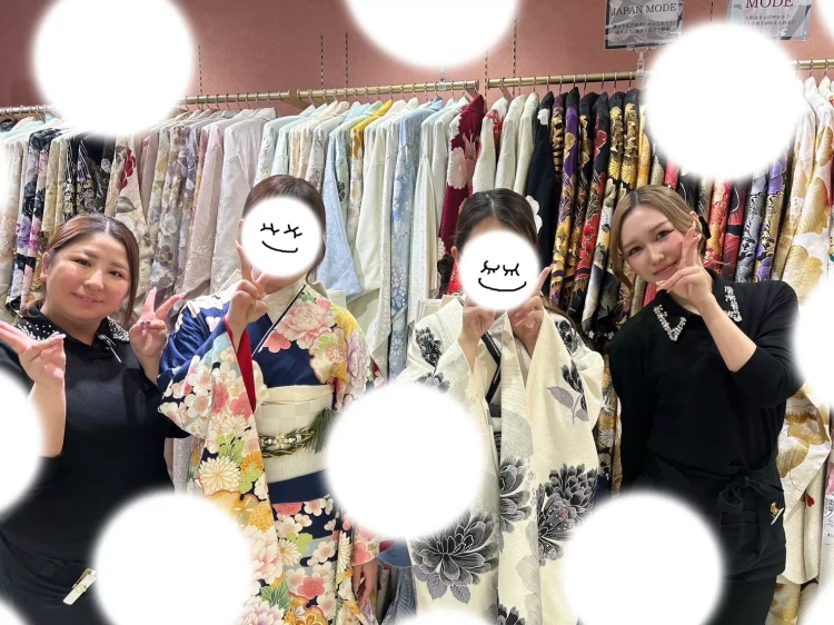 TAKAZEN姫路店　姫路市　成人式　卒業式　袴　振袖　イマドキ振袖　キラキラ　モード　青黒　ギャル