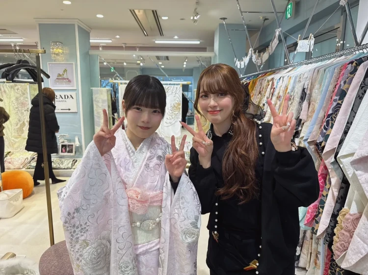 成人式　振袖レンタル　大阪　堺市堺区　HEPBURN　TAKAZENオリジナル　白　ピンク　バラ柄