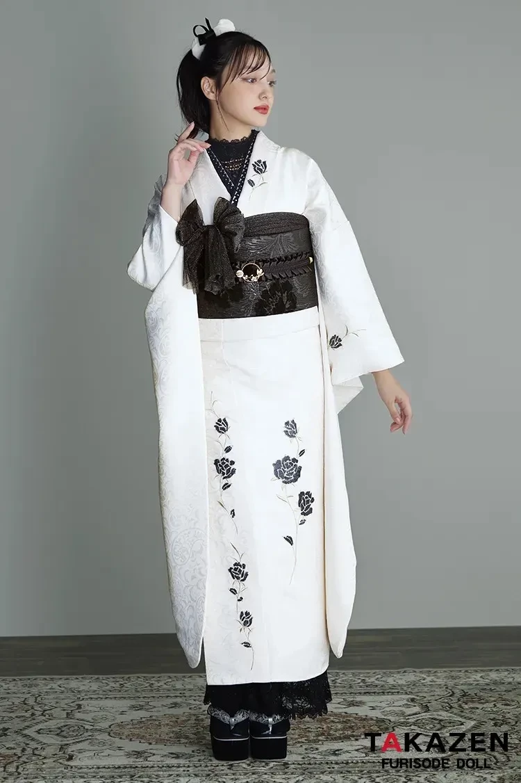 TAKAZEN　タカゼン　振袖　レンタル　低身長　ヘップ　白