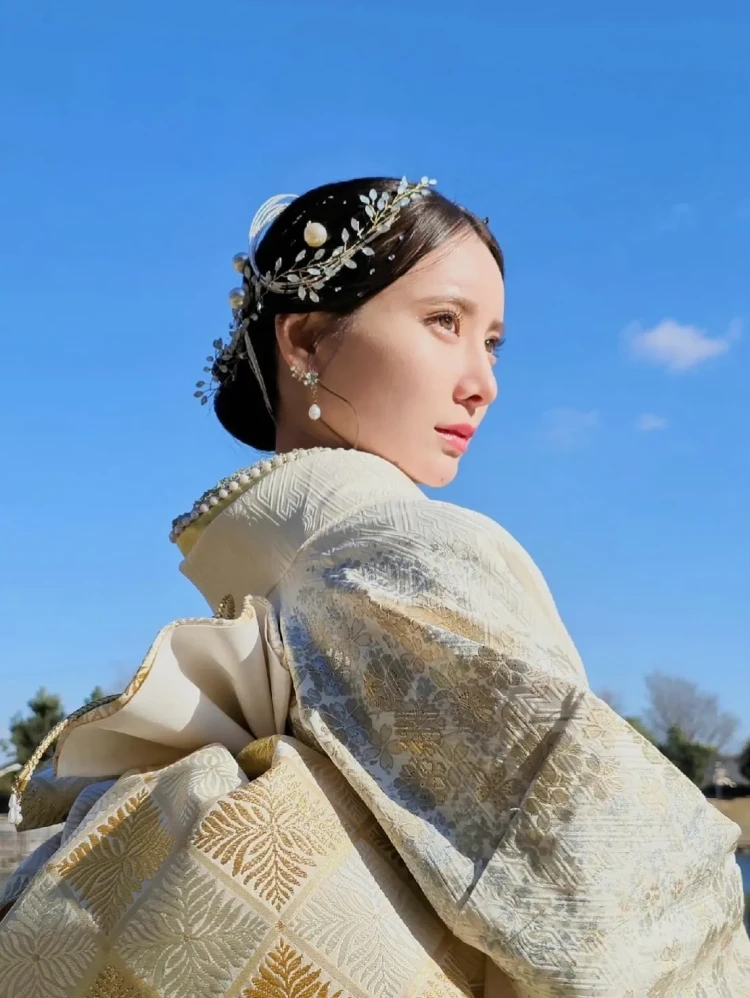 成人式　振袖レンタル　大阪　堺　プレミアム古典　関芳　白　金　豪華　華やか