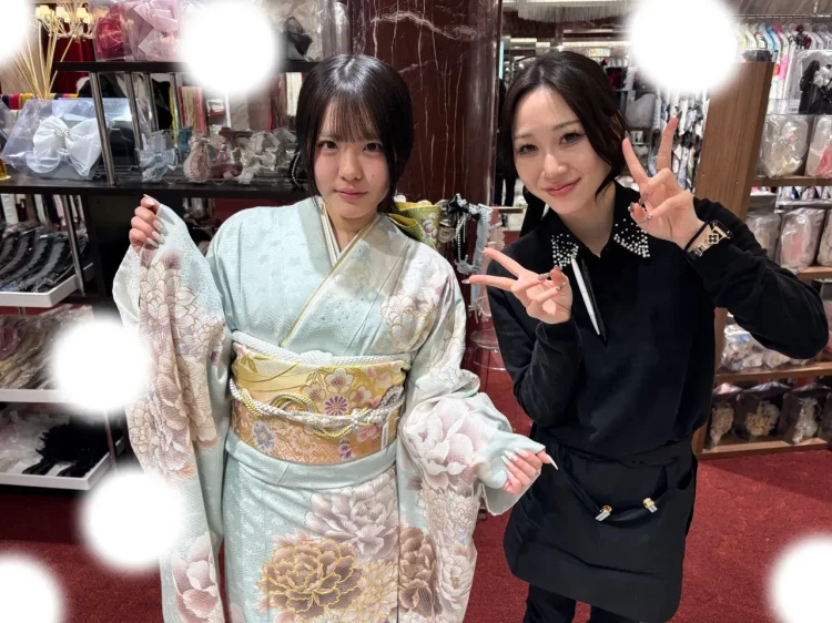 振袖レンタル　東京　表参道　かわいい　おしゃれ　個性派　かわいい　　イマドキ　被りたくない