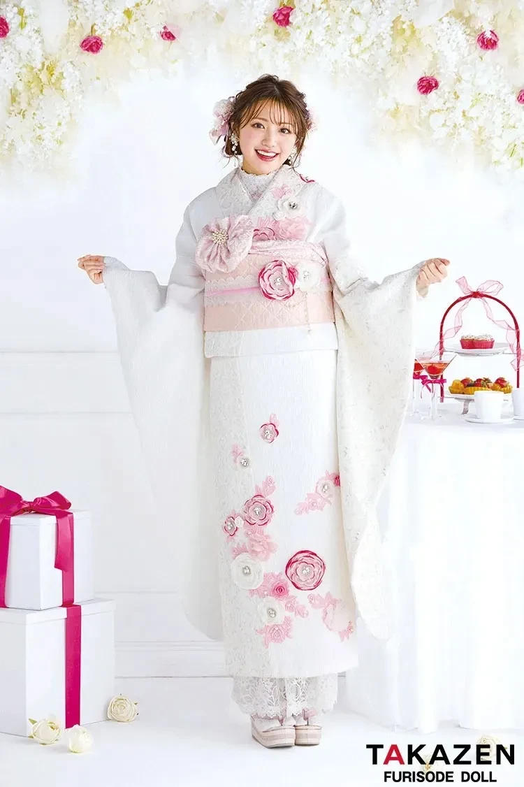 TAKAZEN　タカゼン　振袖　レンタル　低身長　ヘップ　白
