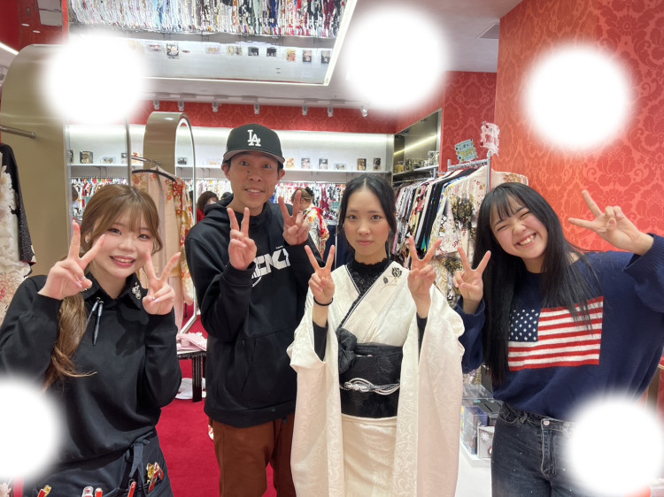 【TAKAZEN大阪梅田本店】♡8日　大阪梅田でシンプルヴィンテージのお振袖姫ちゃん♡