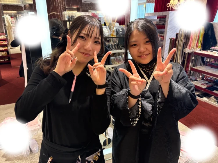 振袖　黒　かっこいい　めだちたい　珍しい　成人式