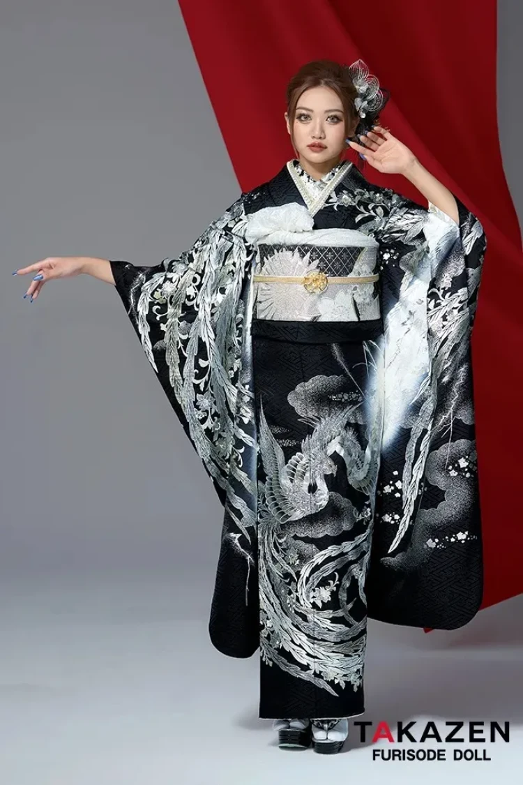 TAKAZEN堺店で人気の渋くてかっこいいジャパンモード黒×シルバー成人式振袖。