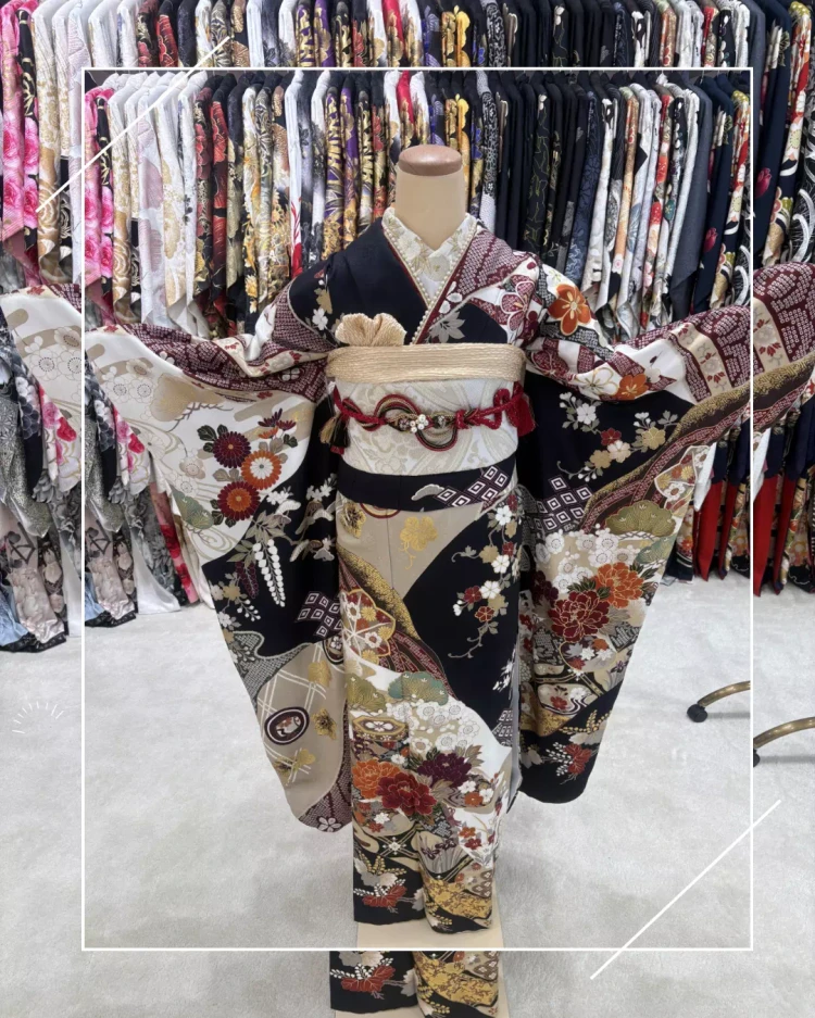 紺色の正統派古典振袖柄コーデ