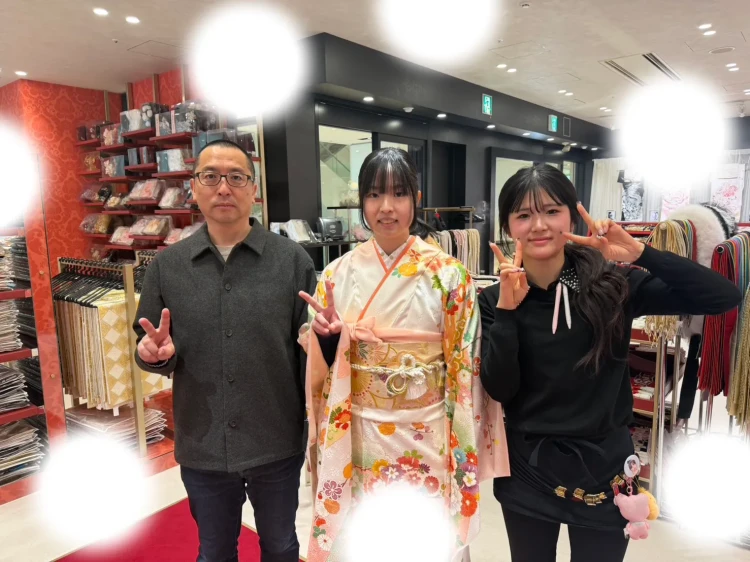 かわいいプレミアム古典の振袖