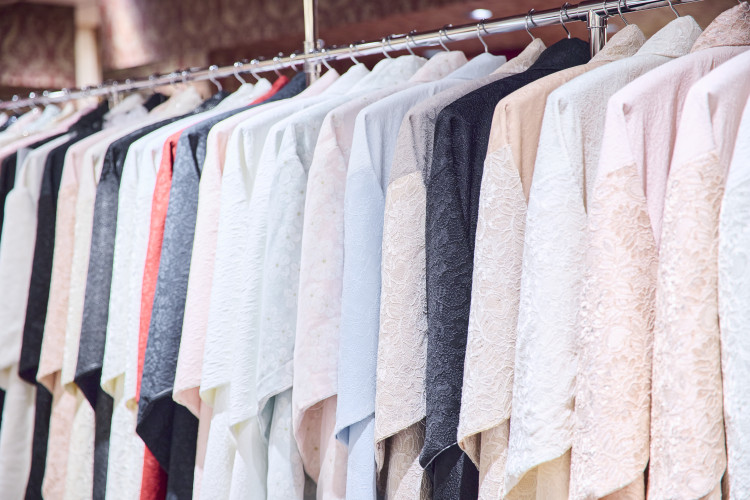 多くの女の子から“憧れの振袖ブランド”として人気を集めているタカゼンの説明