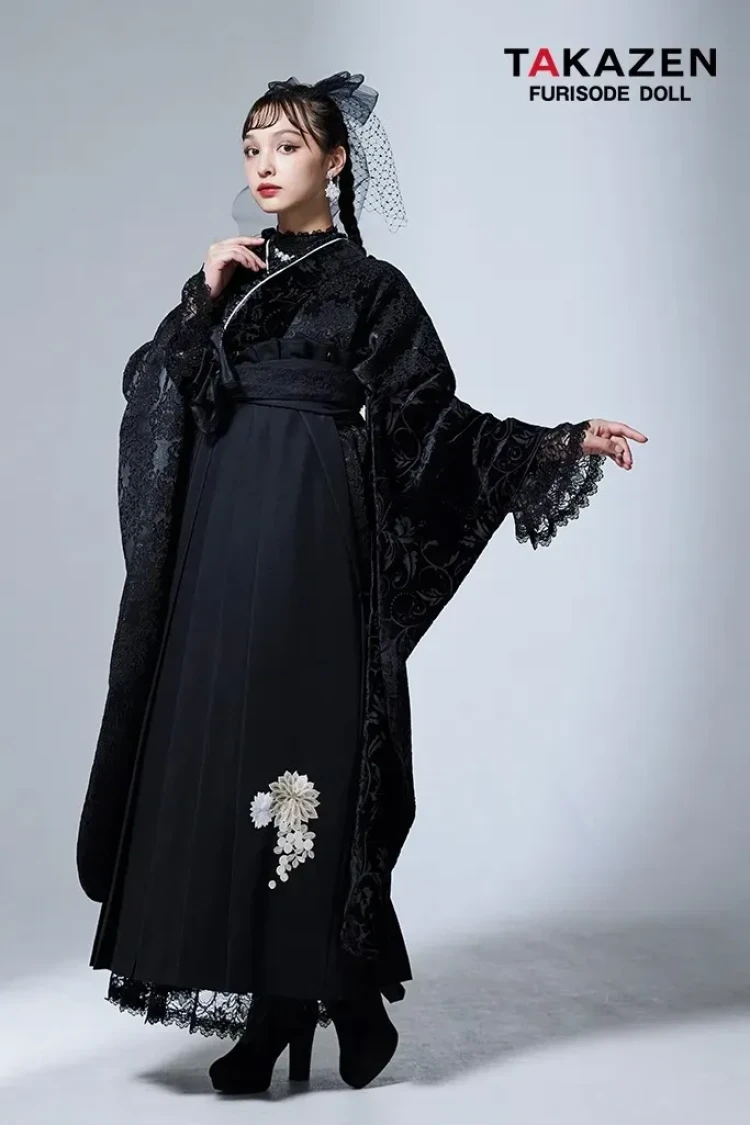 卒業式袴　ブーツを合わせたコーデ　イマドキデザイン