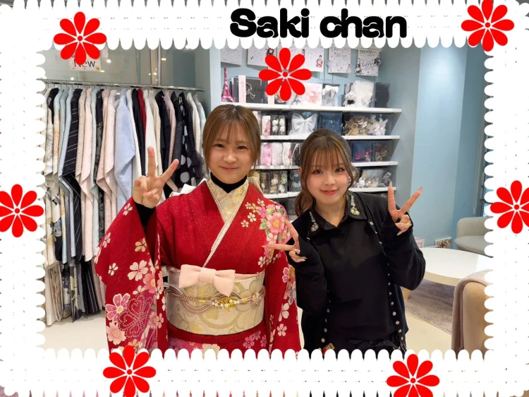 2027年の和泉市の成人式に参加される王道かわいい赤色古典柄振袖レンタルされるお嬢様のコーディネートご紹介