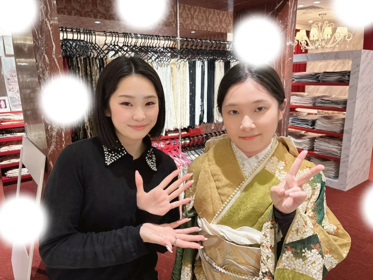 TAKAZEN東京表参道店Flagshipでプレミアム古典、青柳の抹茶色のお振袖を成人式レンタルでご契約いただいたお客様の紹介