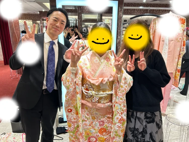 TAKAZEN東京表参道店Flagshipでピンク色の古典の振袖をご契約いただいたお客様の紹介