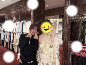 振袖レンタル　東京　表参道　かわいい　おしゃれ　個性派　かわいい　くすみ　イマドキ　被りたくない