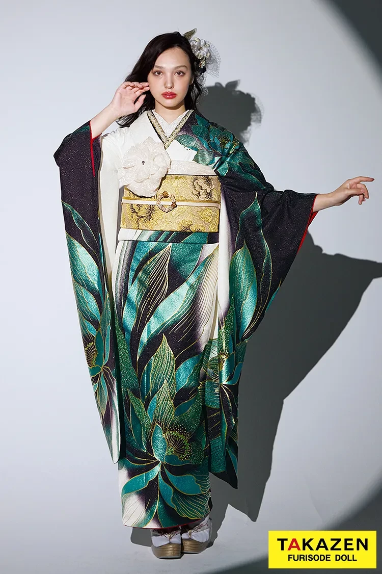 成人式振袖の緑のMODE系振袖　スワロフスキー付き