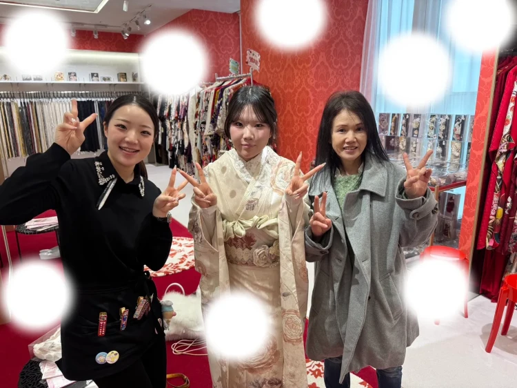 成人式　振袖　梅田　キラキラなオリジナルの振袖