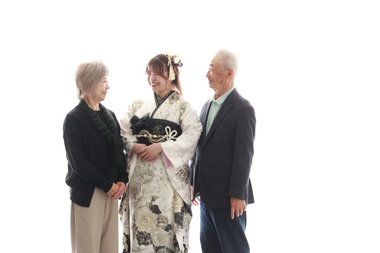 TAKAZEN橿原店の前撮り撮影会の実際のご家族様ショット