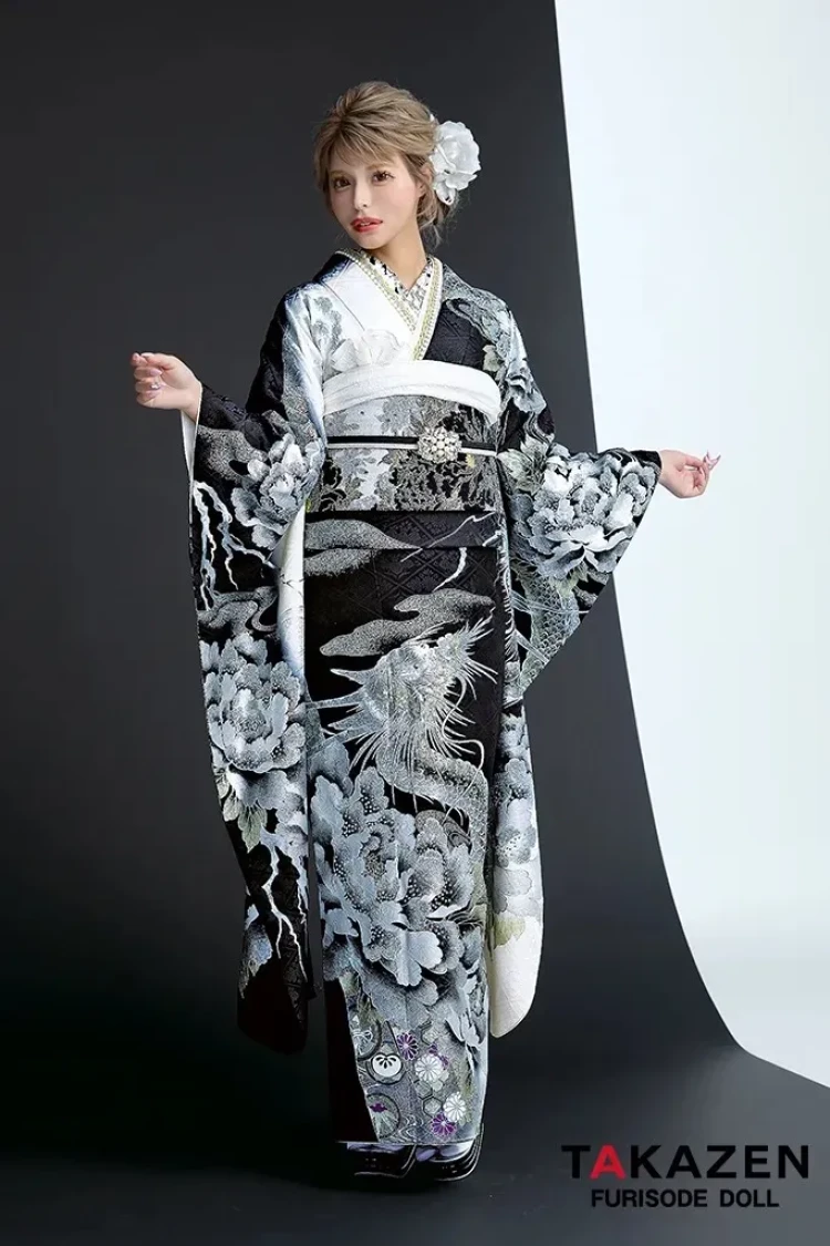 TAKAZEN堺店で人気の渋くてかっこいいジャパンモード黒×シルバー成人式振袖。