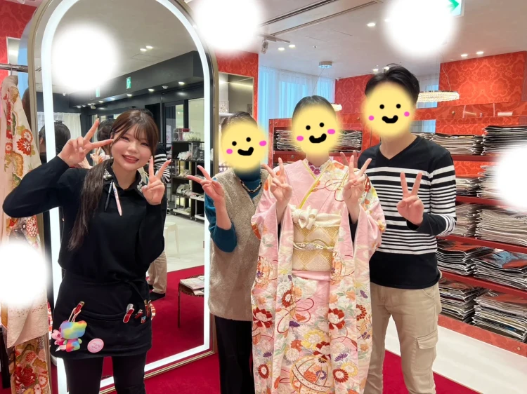 ピンク色のかわいい正統派古典柄振袖でフォトプラン