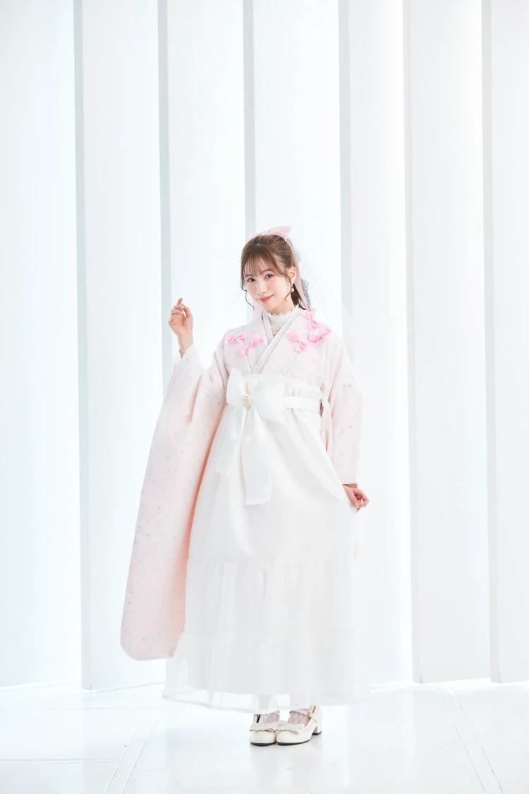 卒業式袴　パンプスを合わせたコーデ　イマドキデザイン