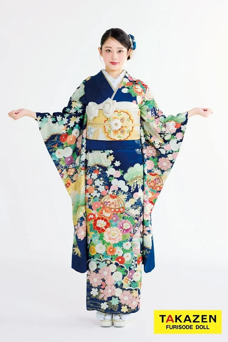 振袖レンタル　TAKAZEN　橿原店　古典柄　プレミアム古典　最新作プレミアム古典　紺色/ブルー　吉澤織物　毬柄/牡丹柄　吉祥の晴れ着田中優子の世界　かわいらしい　上品　佐藤不二子【通販可】27039