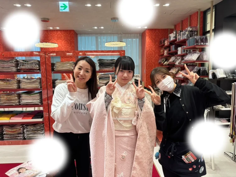【大阪・梅田で成人式振袖をお探しの方】♡23日　大阪梅田でTAKAZENオリジナルピンクのミニョンお振袖姫ちゃん♡TAKAZEN大阪梅田本店♡