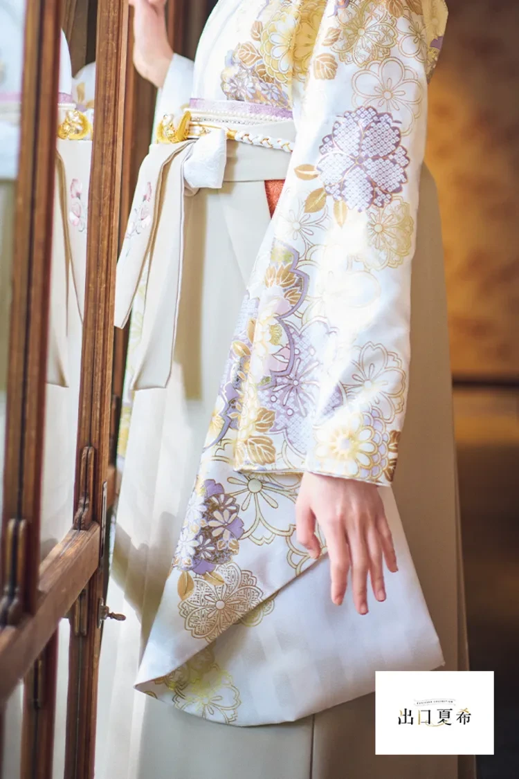 TAKAZENのレンタル袴 出口夏希ブランド袴　正統派古典　白金　古典柄　きれいめ　大人っぽい　上品な袴コーデ【通販可】R26089