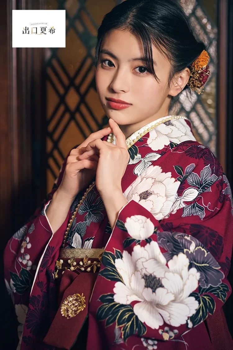 TAKAZENのレンタル袴 出口夏希ブランド袴　正統派古典　ワインレッド　モダン　きれいめ　大人っぽい　ワントーンコーデ【通販可】R26090