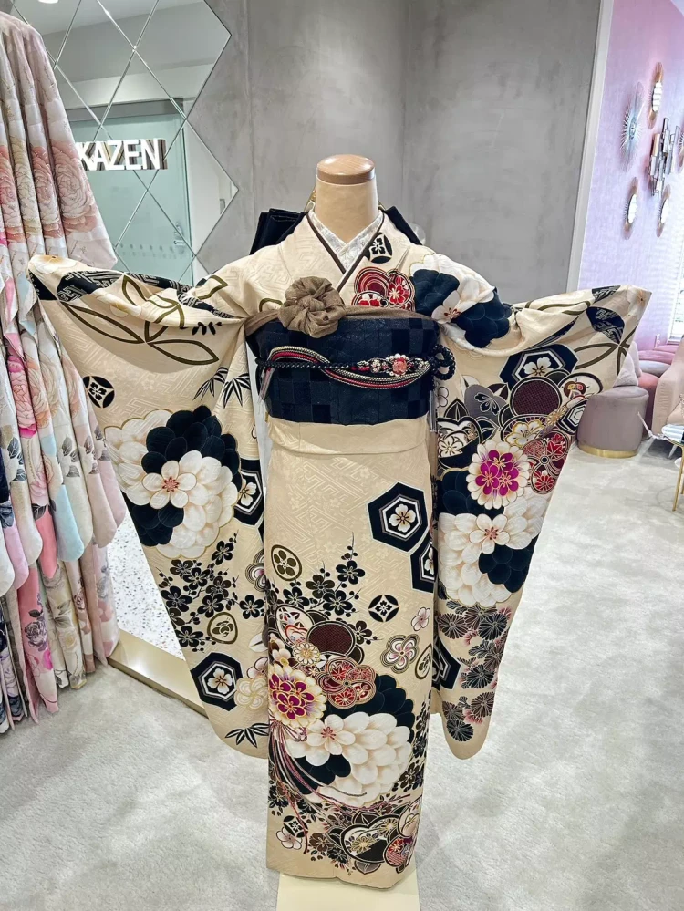 TAKAZEN姫路店　振袖　成人式　粋古典　古典柄　加古川振袖レンタル　加古川市振袖　姫路振袖安い　加古川振袖安い